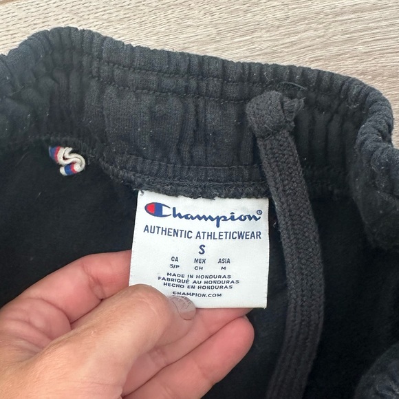 Boys CHAMPIONS short size Small, pre owned with normal signs of use. - Picture 4 of 5